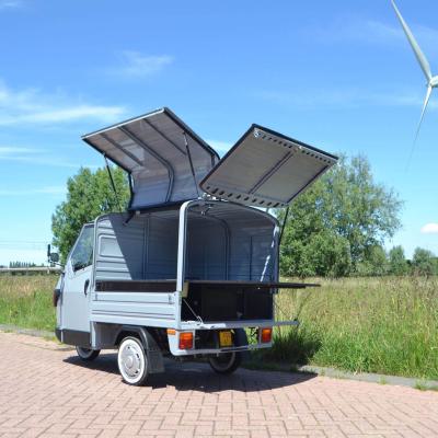 Tuk Tuk Buiten